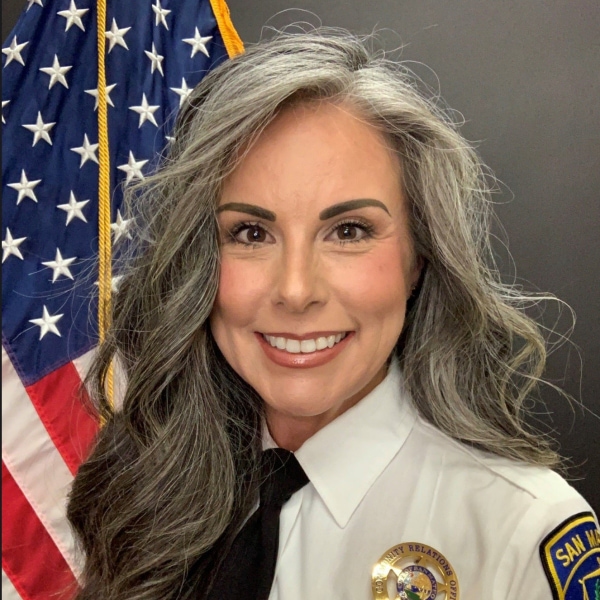 Jeanine Luna